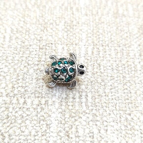 Michael Anthony Sterling Silver Turtle Slide Charm with Green Swarovski Crystals - Picture 1 of 10